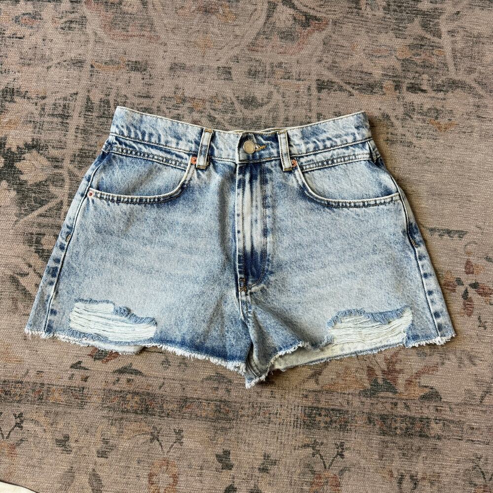Kittenish Distressed Light Wash Jean Shorts 100% Cotton 27 Festival